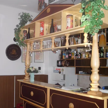 Pensiune Stop Panzio Debreţin